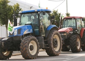 500 tractores y 2.000 agricultores contra el dragado del Guadalquivir