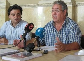 El delegado sindical de UGT en el puerto de Málaga suspende la huelga de hambre al empeorar su estado de salud  