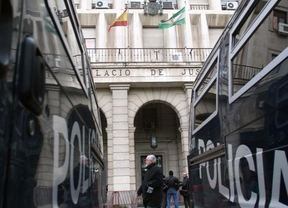 La Audiencia confirma la fianza civil a un abogado que incluyó a una militante del PSOE en un ERE  