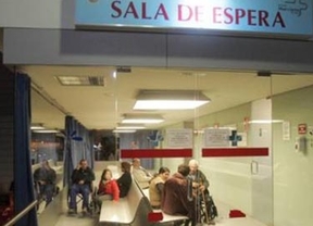 La sanidad andaluza 'sigue a la cola de España' en profesionales de enfermería, inversión y camas