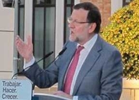 Rajoy a Juanma Moreno: 'Estás haciendo lo que tienes que hacer'