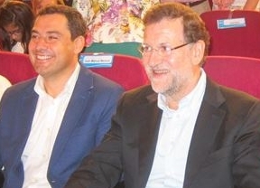 Rajoy llama a los andaluces a 'no resignarse con bipartitos mal avenidos'