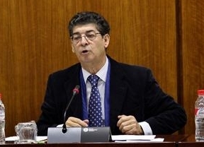 Valderas rechaza la propuesta del Gobierno para suprimir Defensor y Cámara de Cuentas