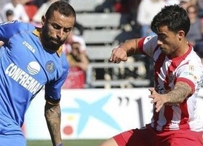 El Almería gana al Getafe (1-0) y sale del descenso