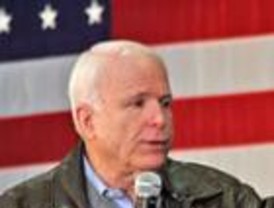 John McCain: un duro veterano de guerra que está a 'años luz' de  Bush