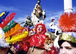 Descubre el programa oficial del Carnaval de Cádiz 2015