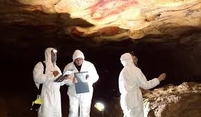 Una malagueña, entre las primeras cinco personas en entrar, doce años después, en la Cueva de Altamira
