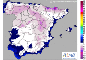 Cielos poco nubosos y temperaturas mínimas en descenso en Andalucía