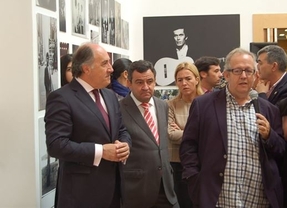 La exposición 'Fuente y caudal' sobre Paco de Lucía abre sus puertas en Algeciras