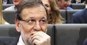 Rajoy deja en manos del PP-A su postura en la investidura de Díaz
