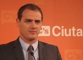 Rivera: "Me duele que el Gobierno de Cataluña base su política en decir que España nos roba y los andaluces son vagos"