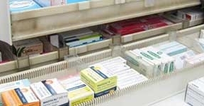 La Junta selecciona 13 laboratorios para una nueva subasta de medicamentos