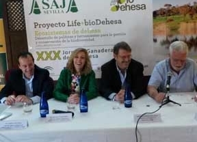 ASAJA presenta en Cazalla de la Sierra el proyecto LIFE bioDehesa