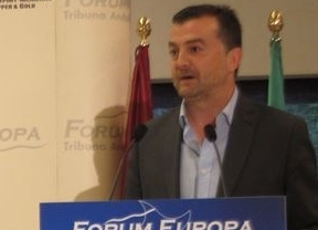 Maíllo ve 'fortalecido' el pacto y descarta un adelanto electoral pero avisa que IULV-CA no seguirá 'a cualquier precio'
