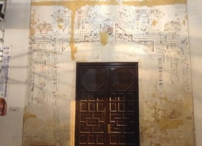 Las pinturas murales descubiertas en la Universidad de Osuna recuperan su esplendor tras ser restauradas