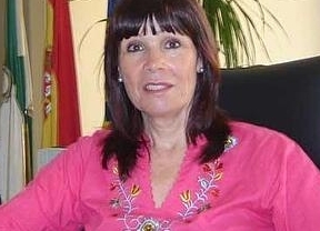 Micaela Navarro critica "la nueva vuelta de tuerca a los recortes que va a dar el Gobierno con el déficit"