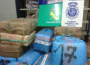 Detenidos cinco narcotraficantes e incautadas 2,8 toneladas de hachís gracias al aviso de un vecino de Marbella
