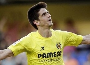 Gerard Moreno castiga la falta de puntería del Málaga (2-1)