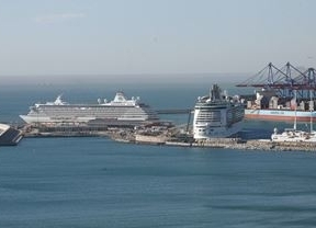 Un centenar de autobuses participarán en el traslado de cruceristas en una operativa pionera en Málaga