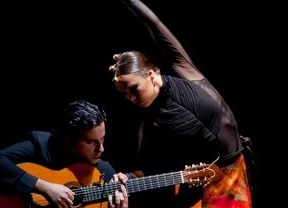 La bailaora Rocío Molina lleva 'Vinática' al Teatro Central