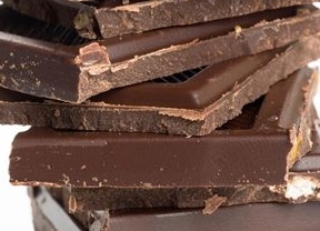 Investigadores de la UGR desmontan científicamente la vieja creencia de que el chocolate engorda 