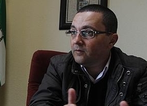 Sánchez dice que el alcalde de El Coronil "rectificará" sobre la Guardia Civil