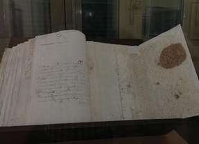 El Archivo Municipal de Málaga expone un documento del siglo XV sobre la unificación del sistema monetario