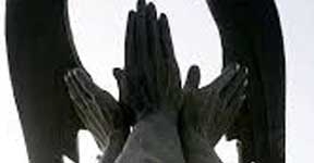 IU propone sustituir el monolito a Primo de Rivera en Granada por una estatua de Enrique Morente