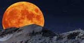 Sierra Nevada ofrece para este sábado mirar a la luna llena con el programa 'Sonríe a la luna'