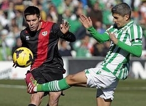 El Rayo en el minuto noventa quita dos puntos al Betis (2-2)