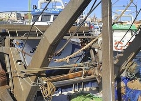 La flota de arrastre del Golfo de Cádiz vuelve a mar tras 45 días y concluye su plan de gestión