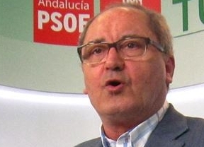 El PSOE-A replica a PP-A que solo la Junta defiende 