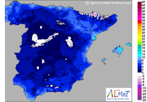 Intervalos nubosos y temperaturas mínimas sin cambios en Andalucía