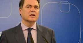 Carlos Rojas pide a Montero que "se deje de confrontación y pague todas las facturas"