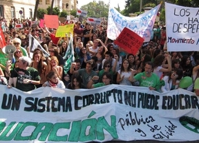 Los estudiantes inician una huelga general de 72 horas contra los recortes