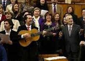 El Parlamento andaluz cierra 2013 sin el tradicional villancico navideño de los diputados
