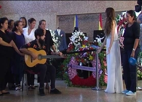 "Varios Miles de personas" rinden homenaje a Manuel Molina