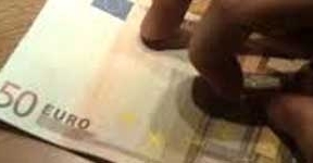 Alertan de la circulación de billetes falsos de 50 euros en costa de Huelva