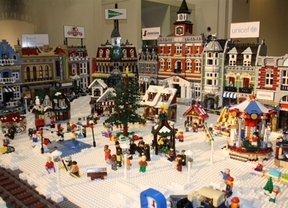 Crean una escena navideña con más de 35.000 piezas de Lego  