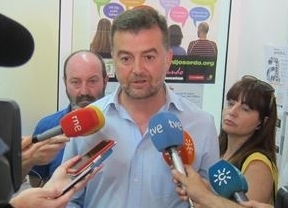Maíllo (IU) dice que "la falta de confianza" hacia el PSOE es "insalvable" y ve "complicada" la abstención