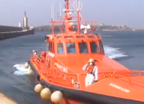 Rescatados 13 varones magrebíes a bordo de una patera