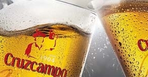 Cruzcampo prevé la venta de un millón de litros de cerveza y presencia en el 98,6% de las casetas del Real