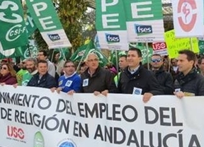 Unas 5.000 personas se manifiestan en Sevilla por la situación de los docentes de Religión según los convocantes