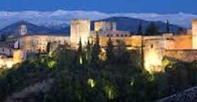 La Alhambra supera los 2,4 millones de visitantes en 2014