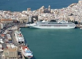 Cádiz recibirá 83 cruceros con capacidad para más de 131.000 viajeros entre abril y mayo
