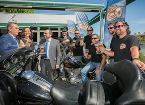 Los Sin Riders hacen su primera parada en Sevilla para concienciar sobre alcohol y conducción