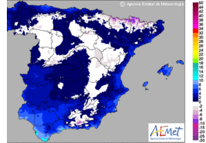 Cielos poco nubosos y temperaturas mínimas en descenso en Andalucía 