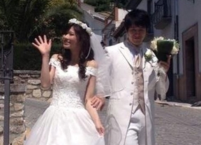 Boda 'typical Spanish' para jóvenes japoneses en Montefrío