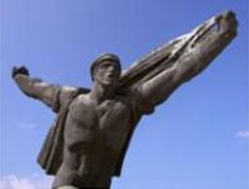 El parque 'Memento' de estatuas comunistas es un imán para los turistas