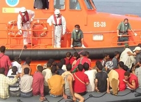 Llegan a las costas andaluzas 32 inmigrantes